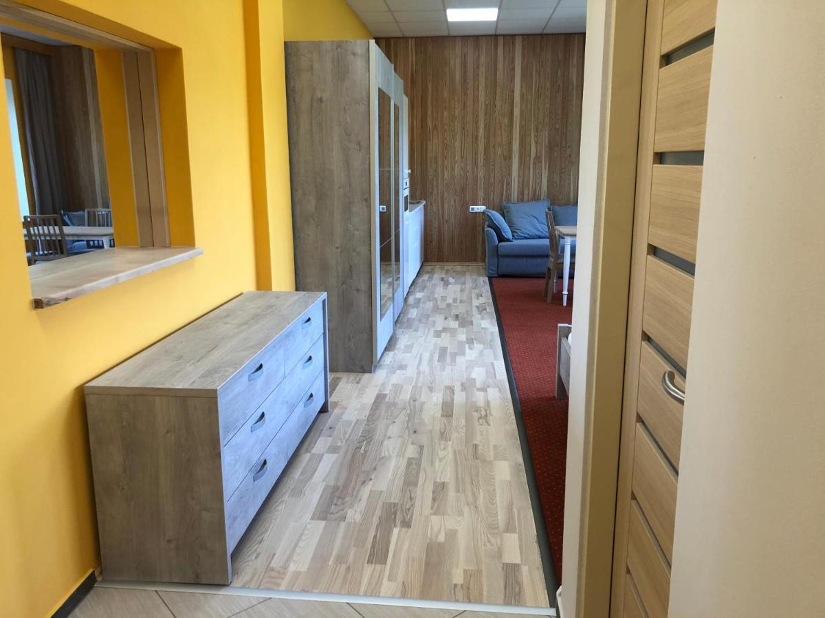Dnm Inn Korycany エクステリア 写真