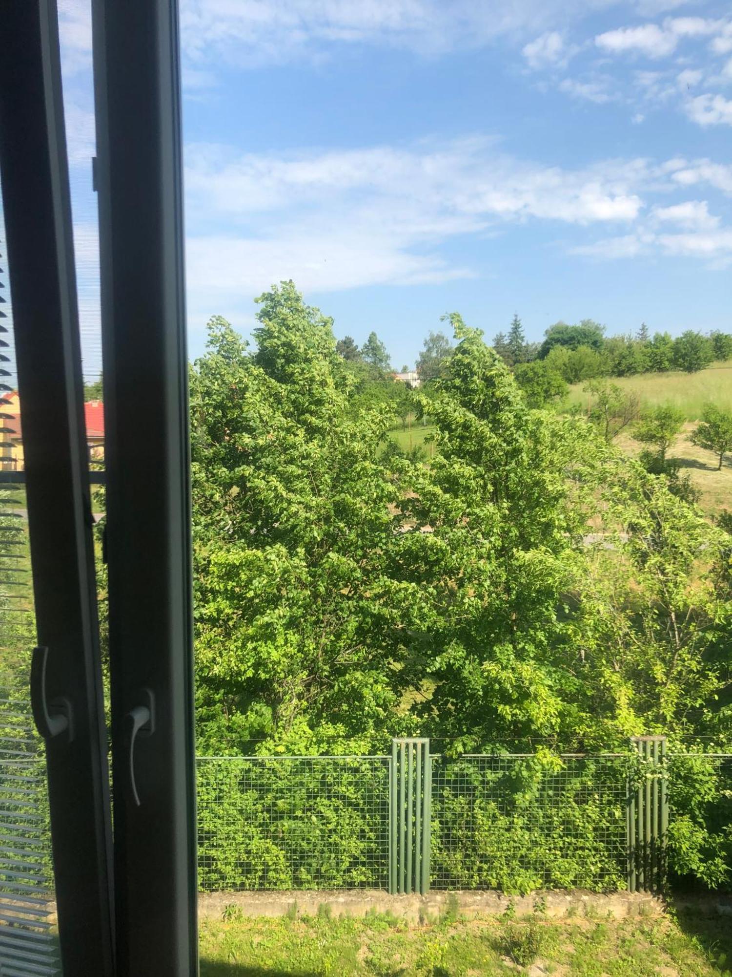 Dnm Inn Korycany エクステリア 写真