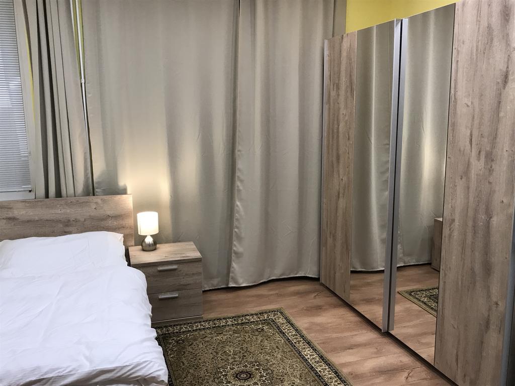 Dnm Inn Korycany エクステリア 写真