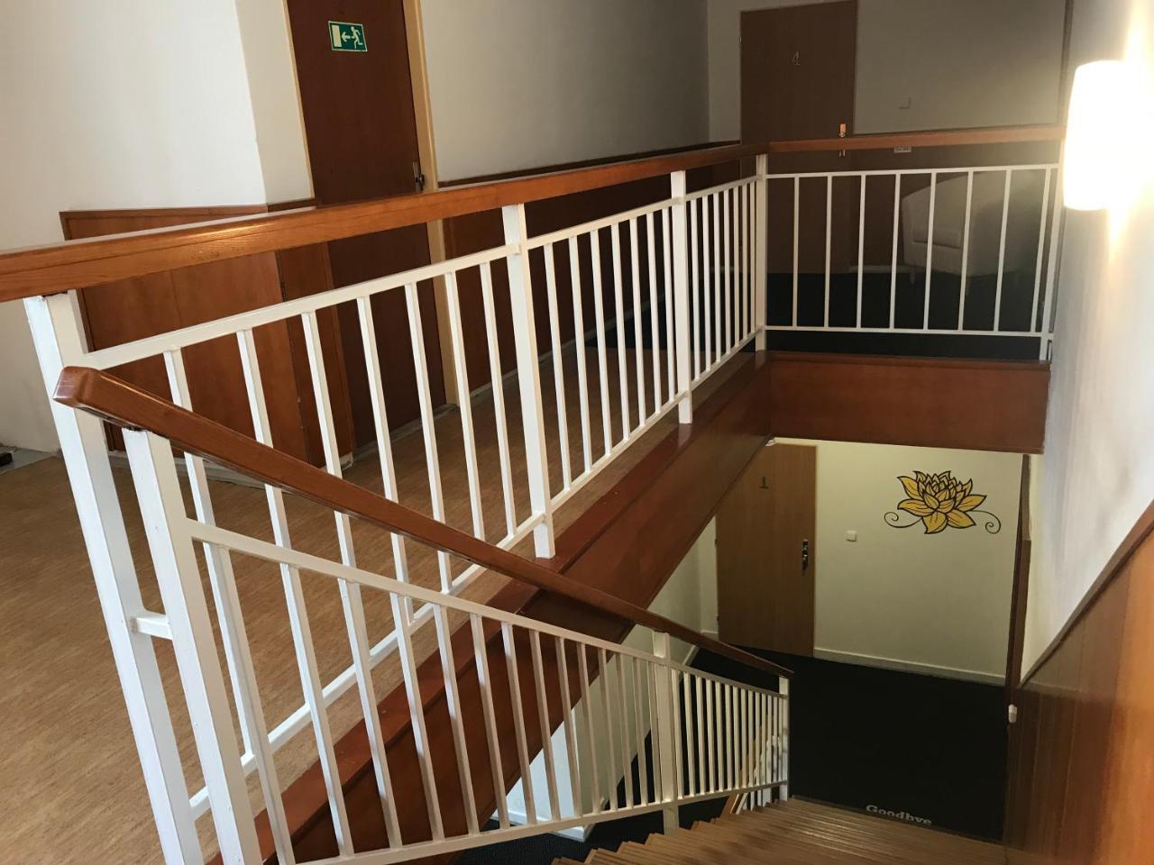 Dnm Inn Korycany エクステリア 写真